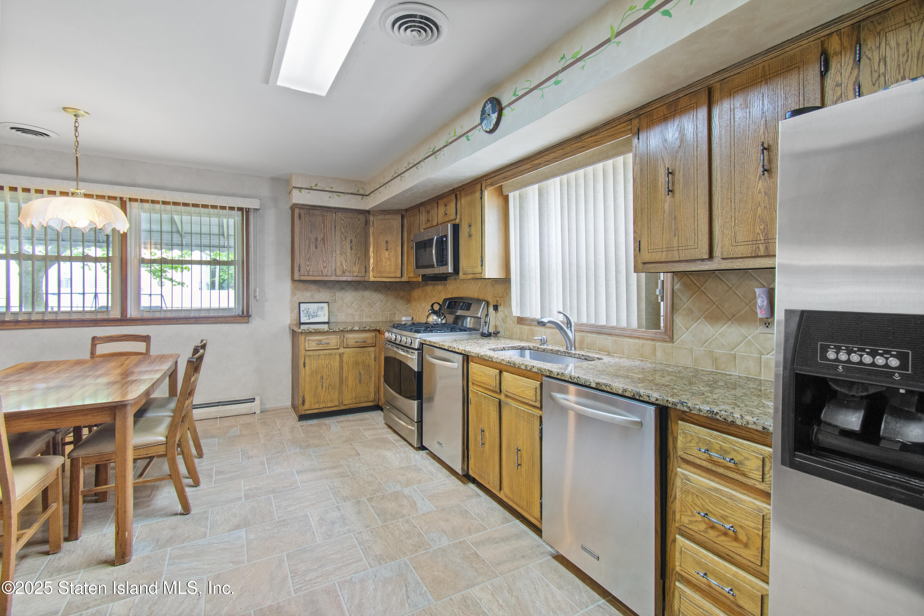 274 Crafton Avenue, Staten Island, New York image 13