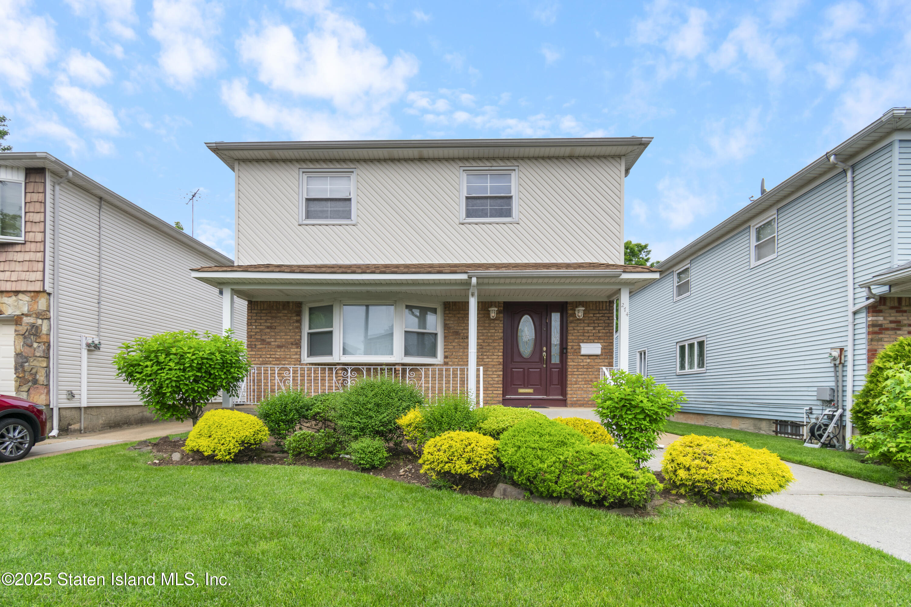 274 Crafton Avenue, Staten Island, New York image 1