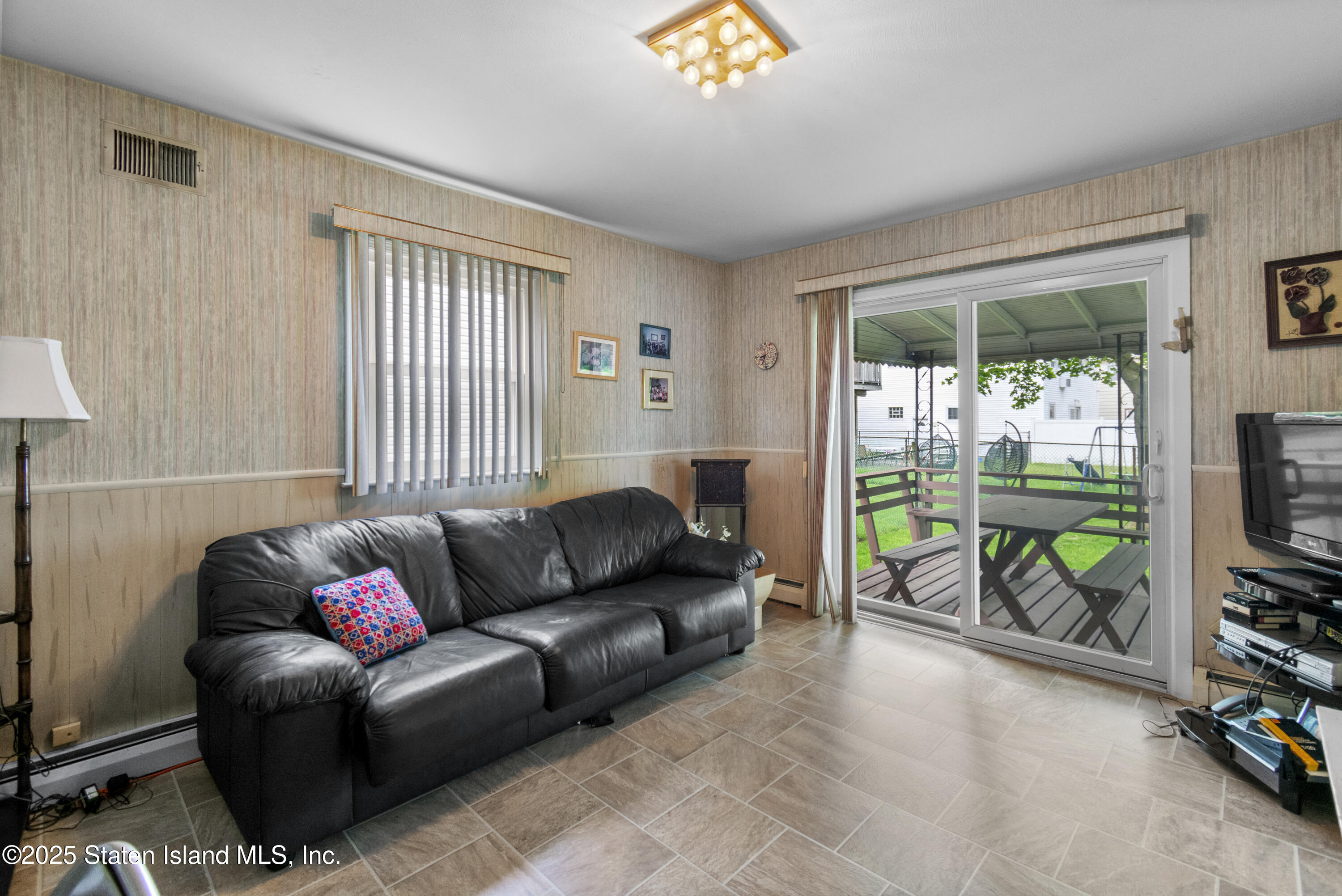 274 Crafton Avenue, Staten Island, New York image 17