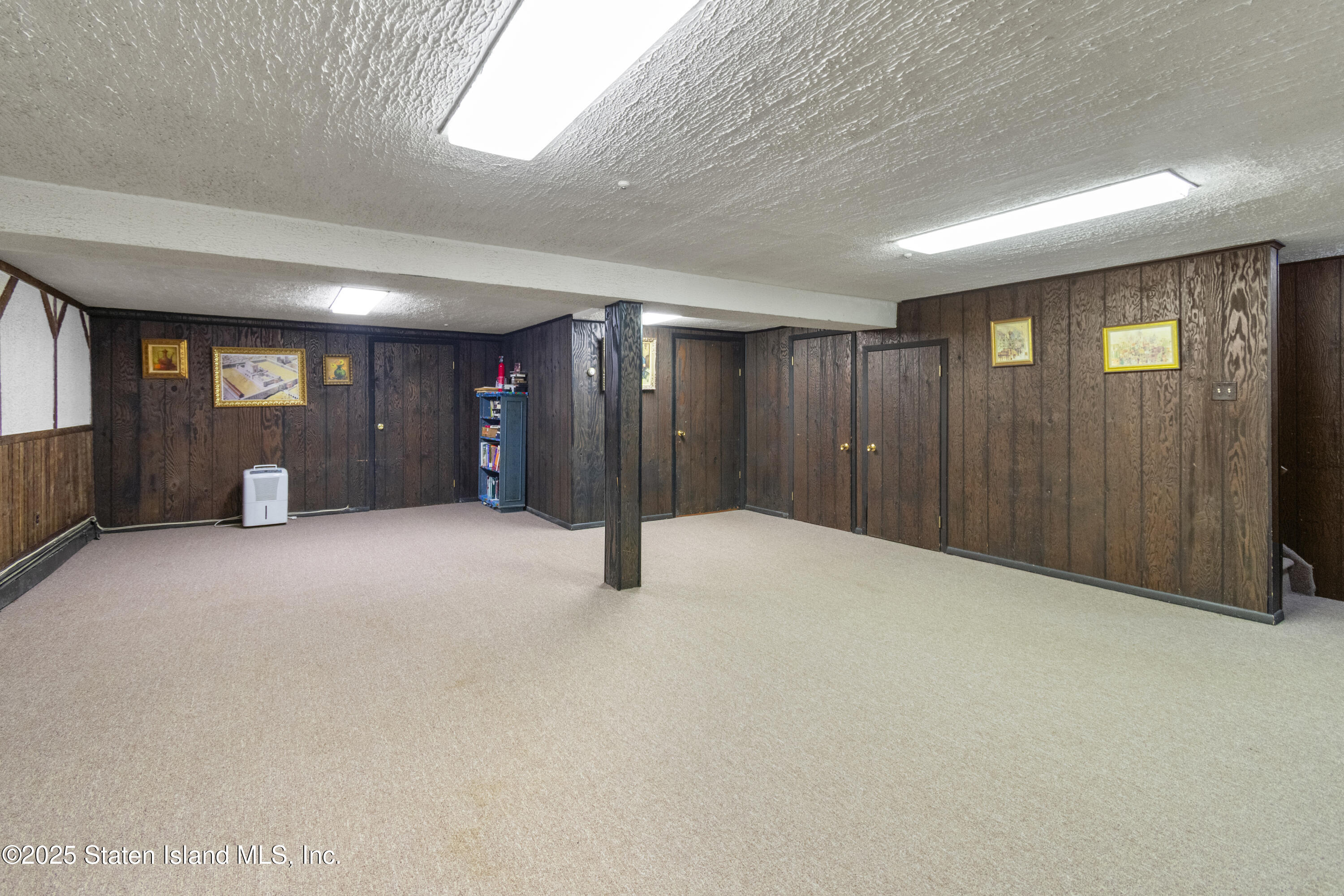 274 Crafton Avenue, Staten Island, New York image 27