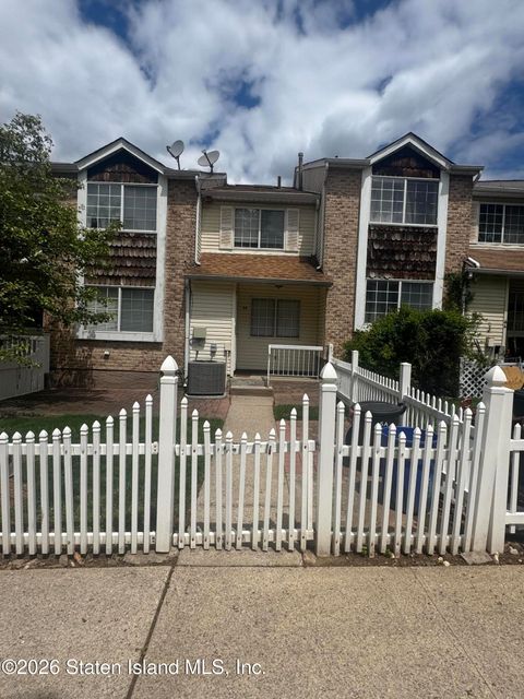 Photo of 6 Dreyer Avenue #A, Staten Island, NY 10314 (MLS # 2602493)