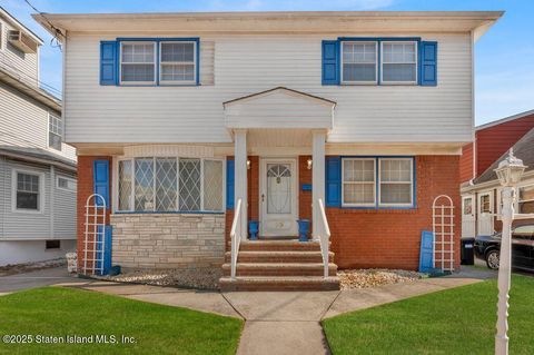 Photo of 99 Burnside Avenue, Staten Island, NY 10302 (MLS # 2501020)