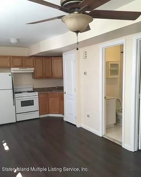 Photo of 15 Culotta Lane, Staten Island, NY 10309 (MLS # 2400261)