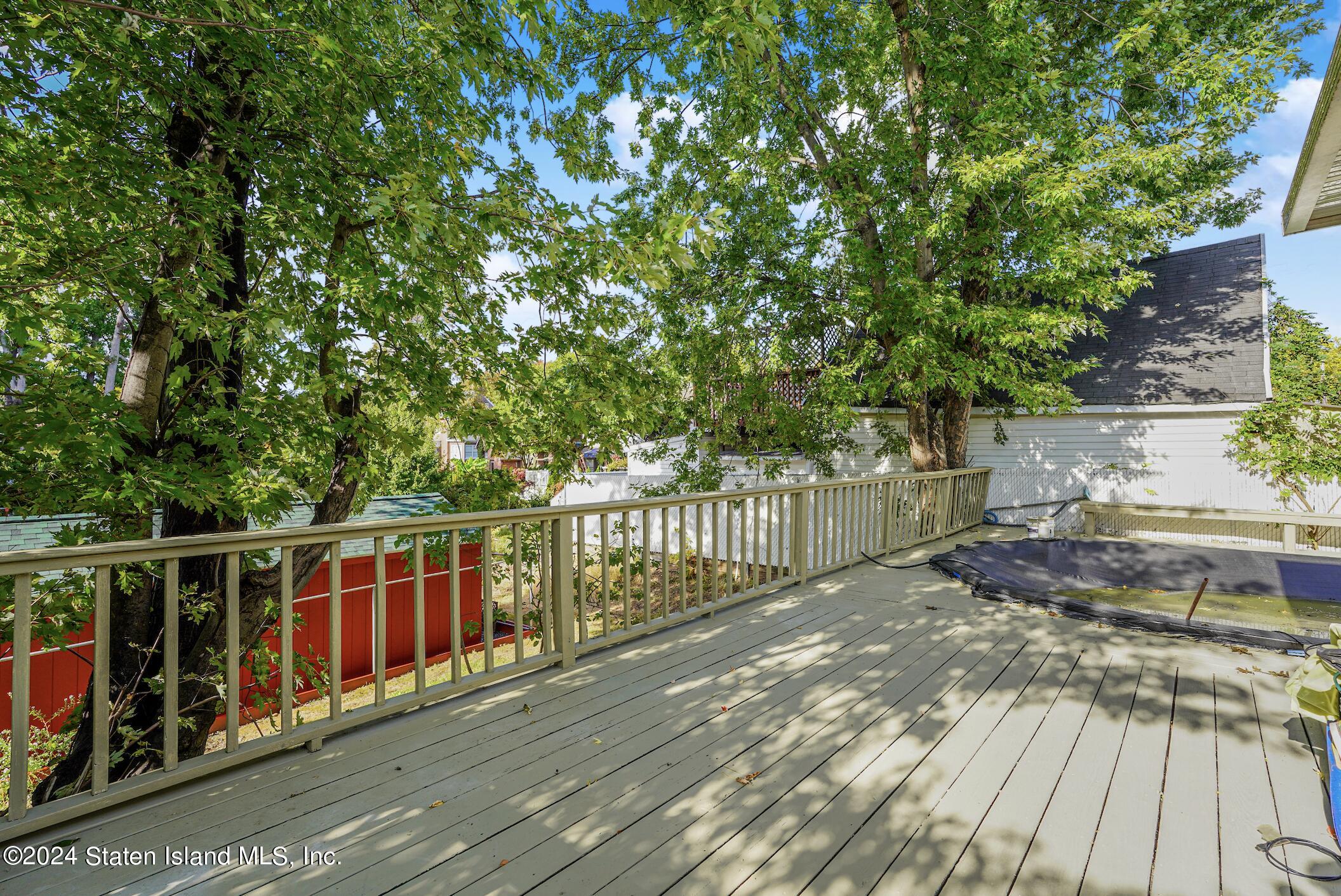 Staten Island, New York 10308, United States, 2 Bedrooms Bedrooms, ,2 BathroomsBathrooms,Residential,Pending,39291