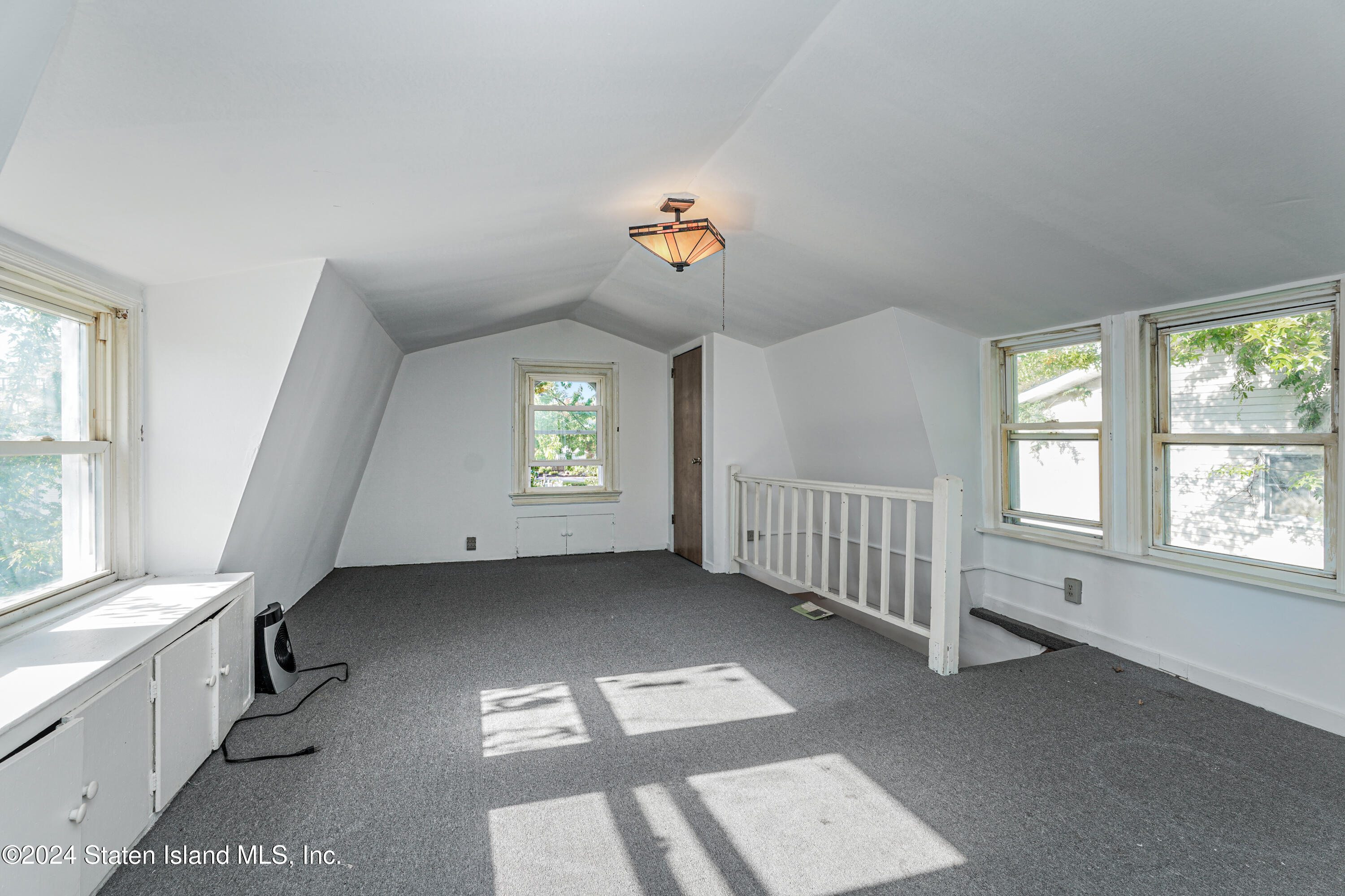 Staten Island, New York 10308, United States, 2 Bedrooms Bedrooms, ,2 BathroomsBathrooms,Residential,Pending,39291