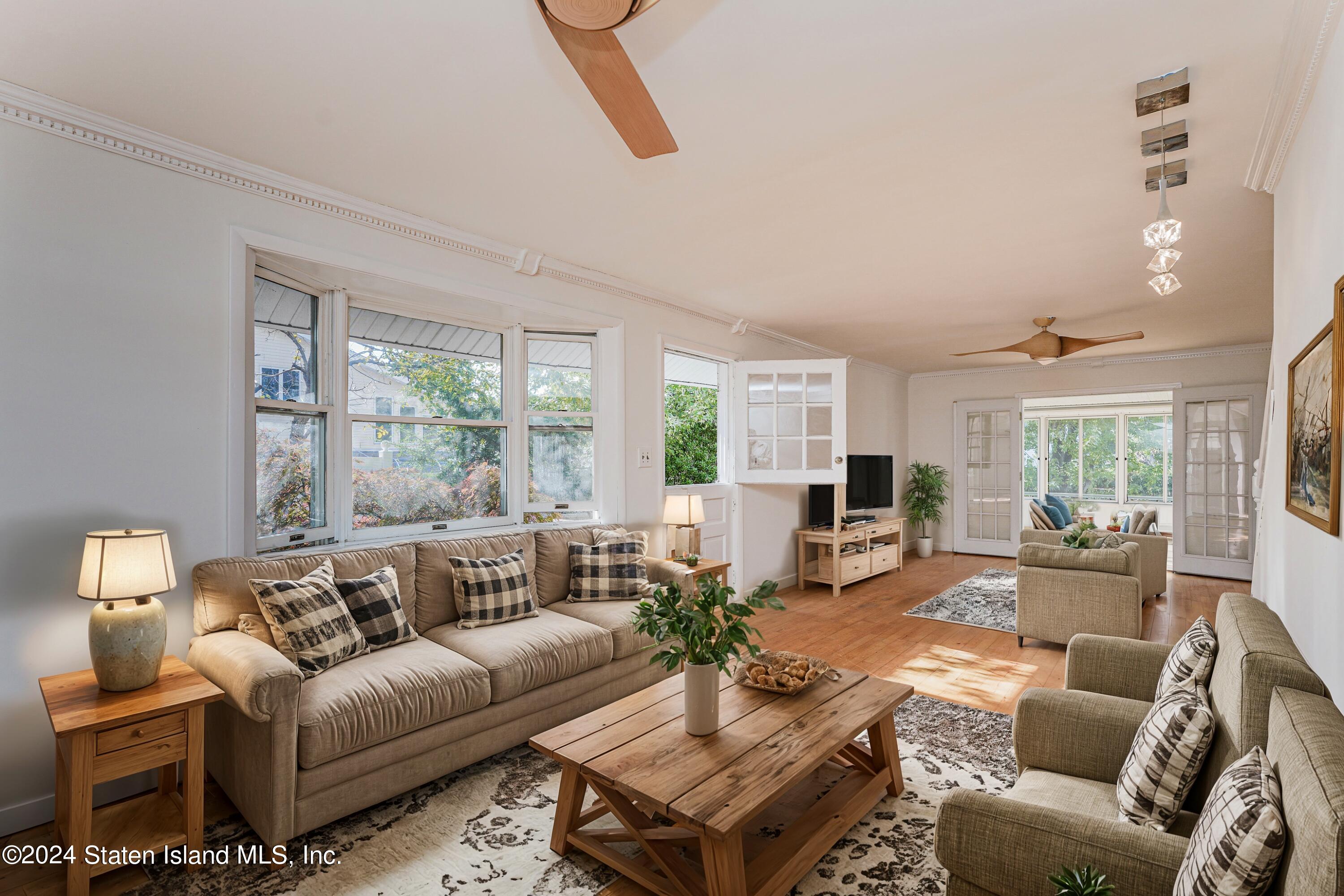 Staten Island, New York 10308, United States, 2 Bedrooms Bedrooms, ,2 BathroomsBathrooms,Residential,Pending,39291