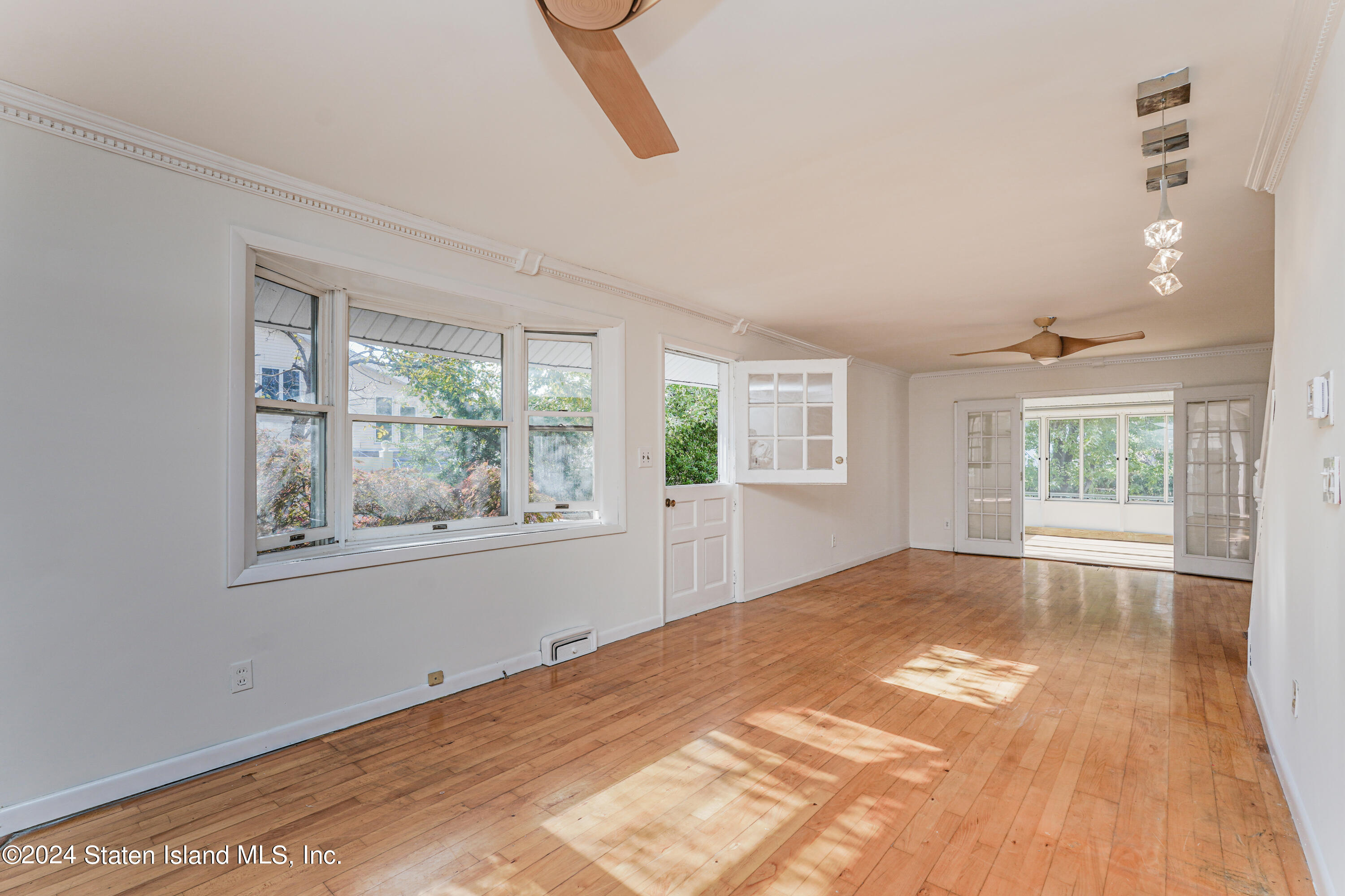 Staten Island, New York 10308, United States, 2 Bedrooms Bedrooms, ,2 BathroomsBathrooms,Residential,Pending,39291