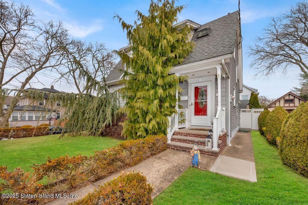 195 Fairview Avenue, Staten Island, New York image 14