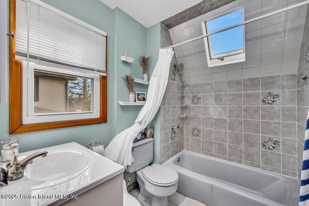 195 Fairview Avenue, Staten Island, New York image 30