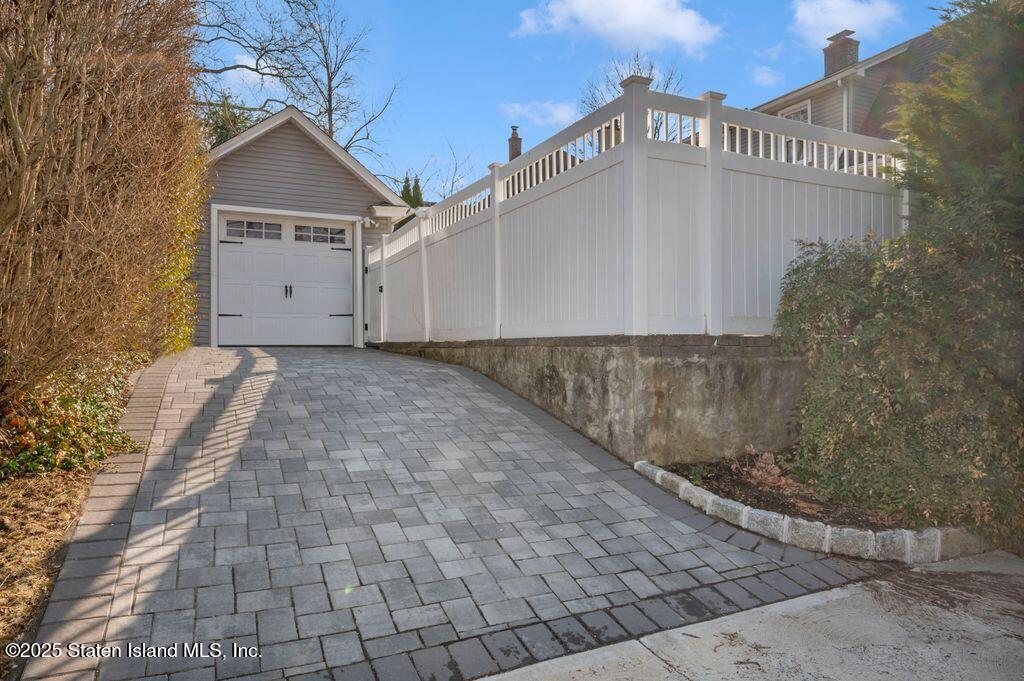 195 Fairview Avenue, Staten Island, New York image 37