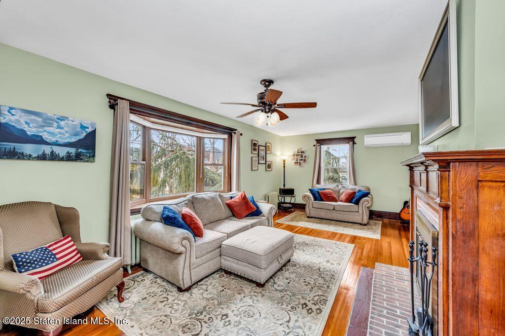 195 Fairview Avenue, Staten Island, New York image 16