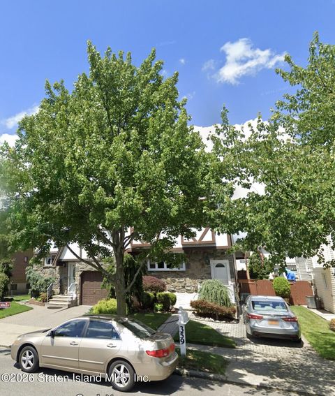 Photo of 359 Gurley Avenue, Staten Island, NY 10308 (MLS # 2600912)