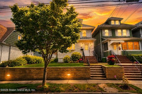Photo of 45 Homestead Avenue, Staten Island, NY 10302 (MLS # 2602325)