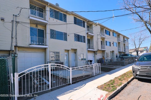 Apartment For Sale - 288 Steuben Street<br/> Staten Island, NY 10304