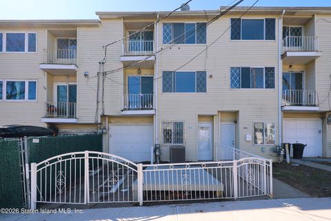 Photo of 288 Steuben Street, Staten Island, NY 10304 (MLS # 2601325)