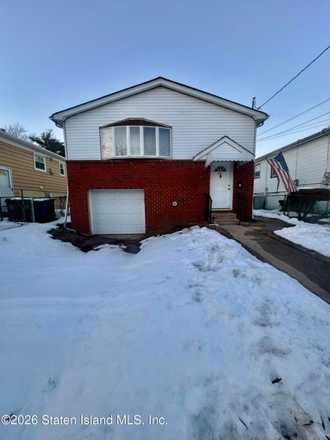 Photo of 441 Walker Street, Staten Island, NY 10303 (MLS # 2601105)