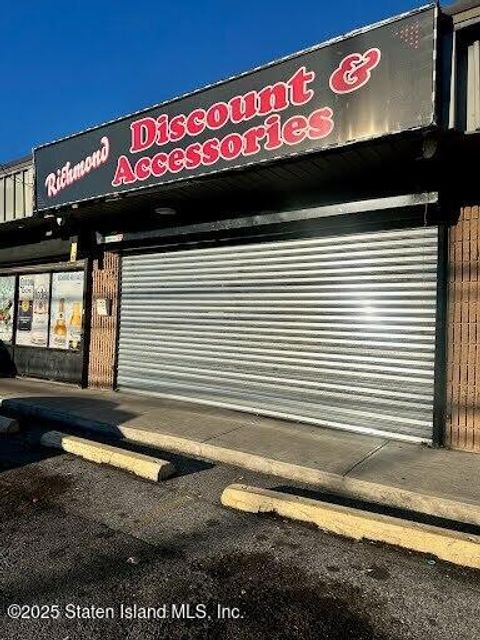 Photo of 51 Richmond Hill Road #D, Staten Island, NY 10314 (MLS # 2500862)