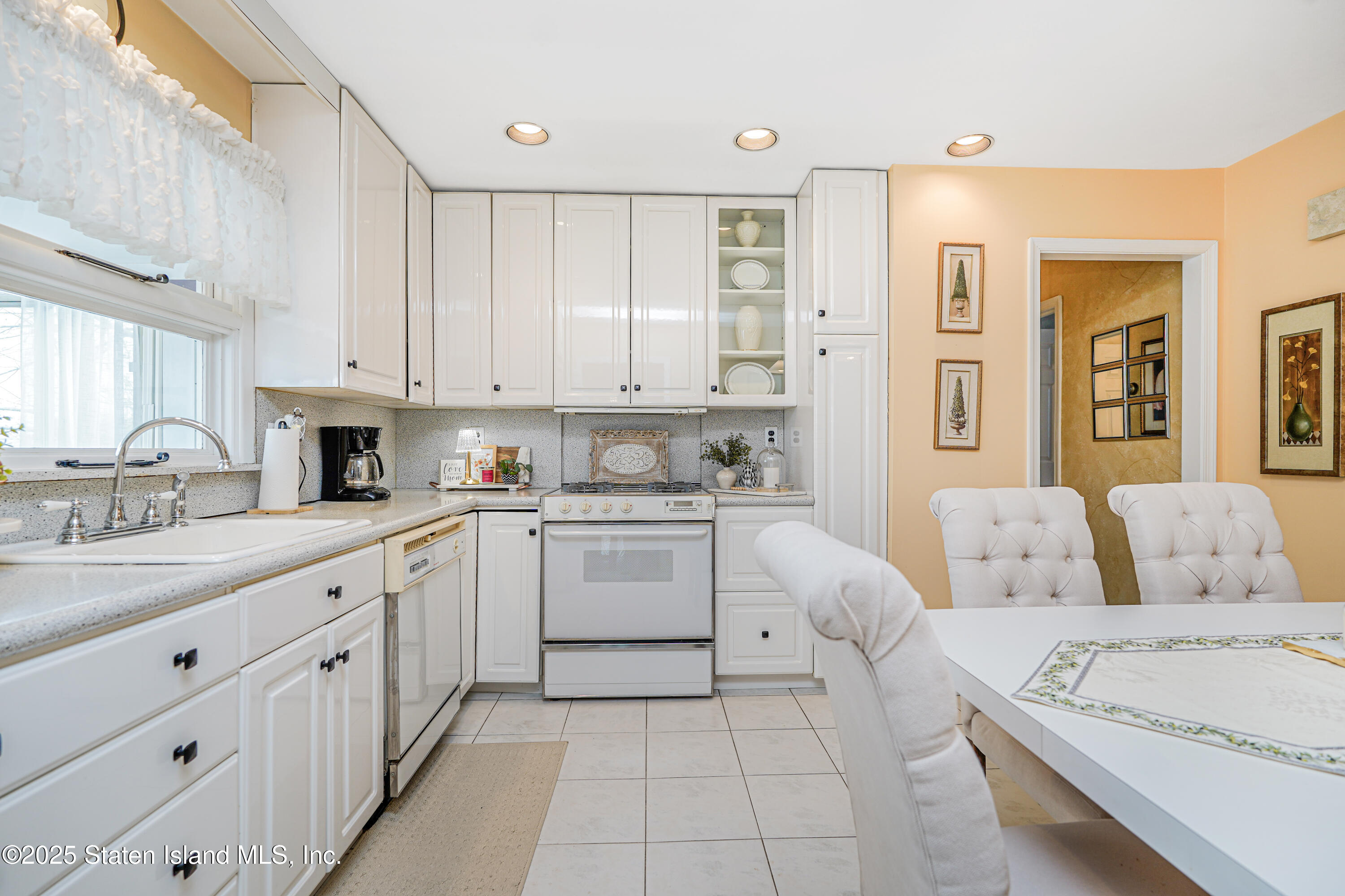 576 Sheldon Avenue, Staten Island, New York image 15