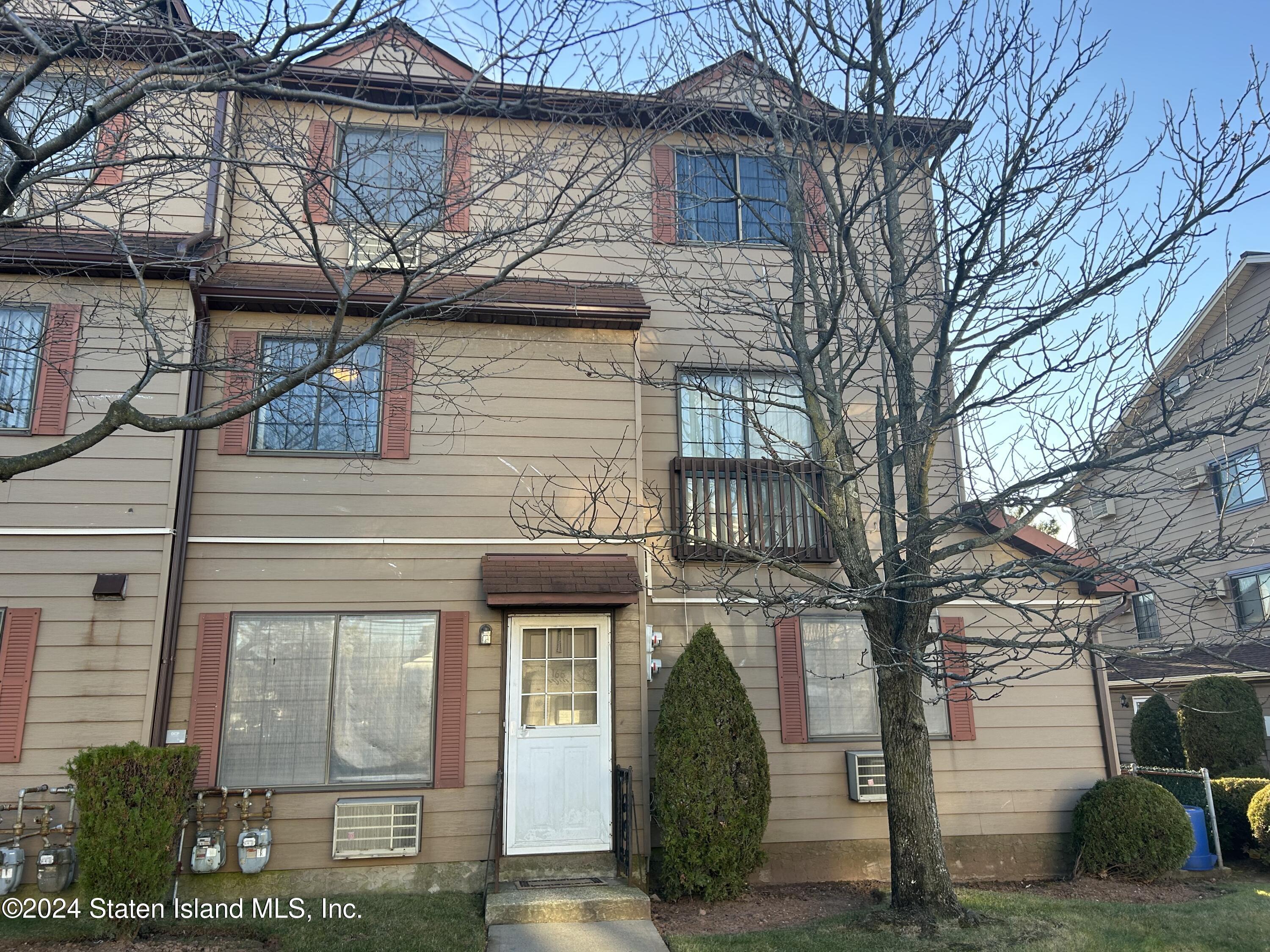 166 Richmond Hill Road, Staten Island, New York image 1