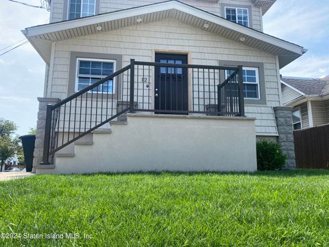 Photo of 12 Oswego Street #2, Staten Island, NY 10301 (MLS # 2403938)