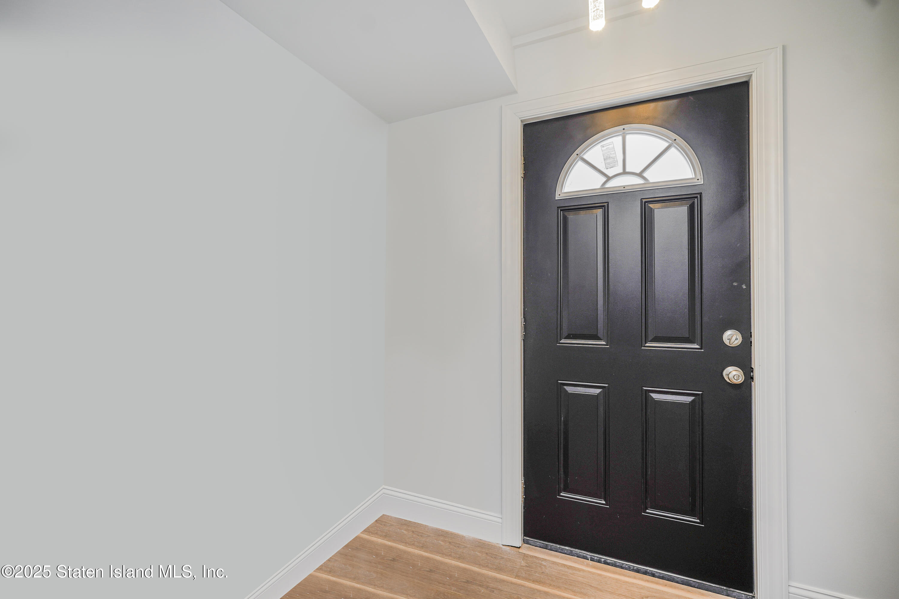 162 Sand Lane, Staten Island, New York image 31