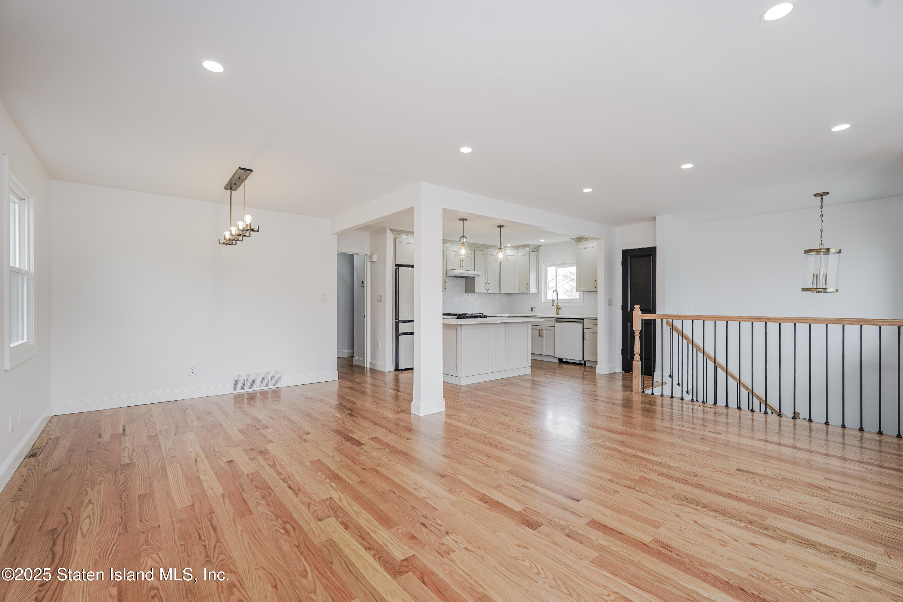 162 Sand Lane, Staten Island, New York image 10