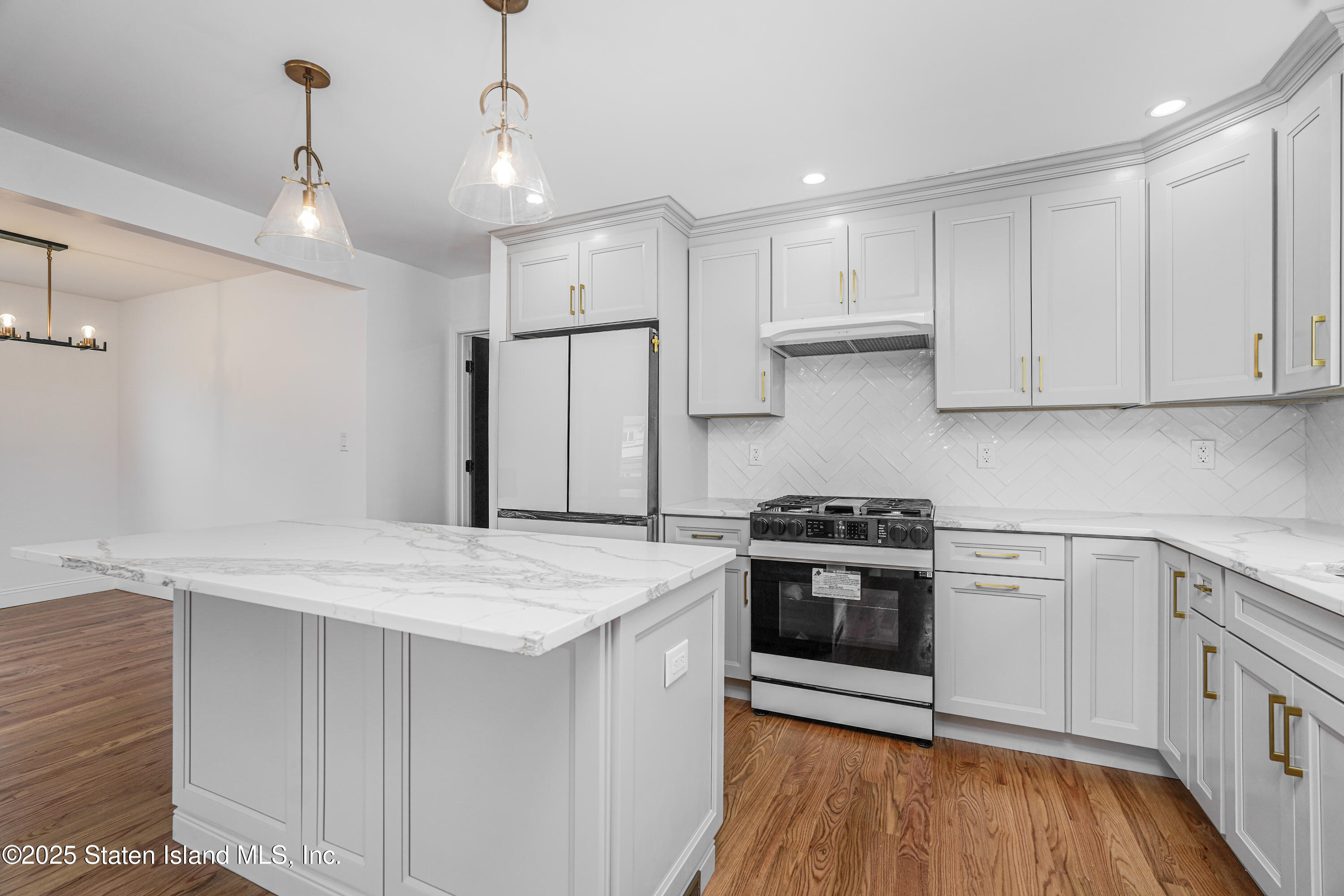 162 Sand Lane, Staten Island, New York image 16