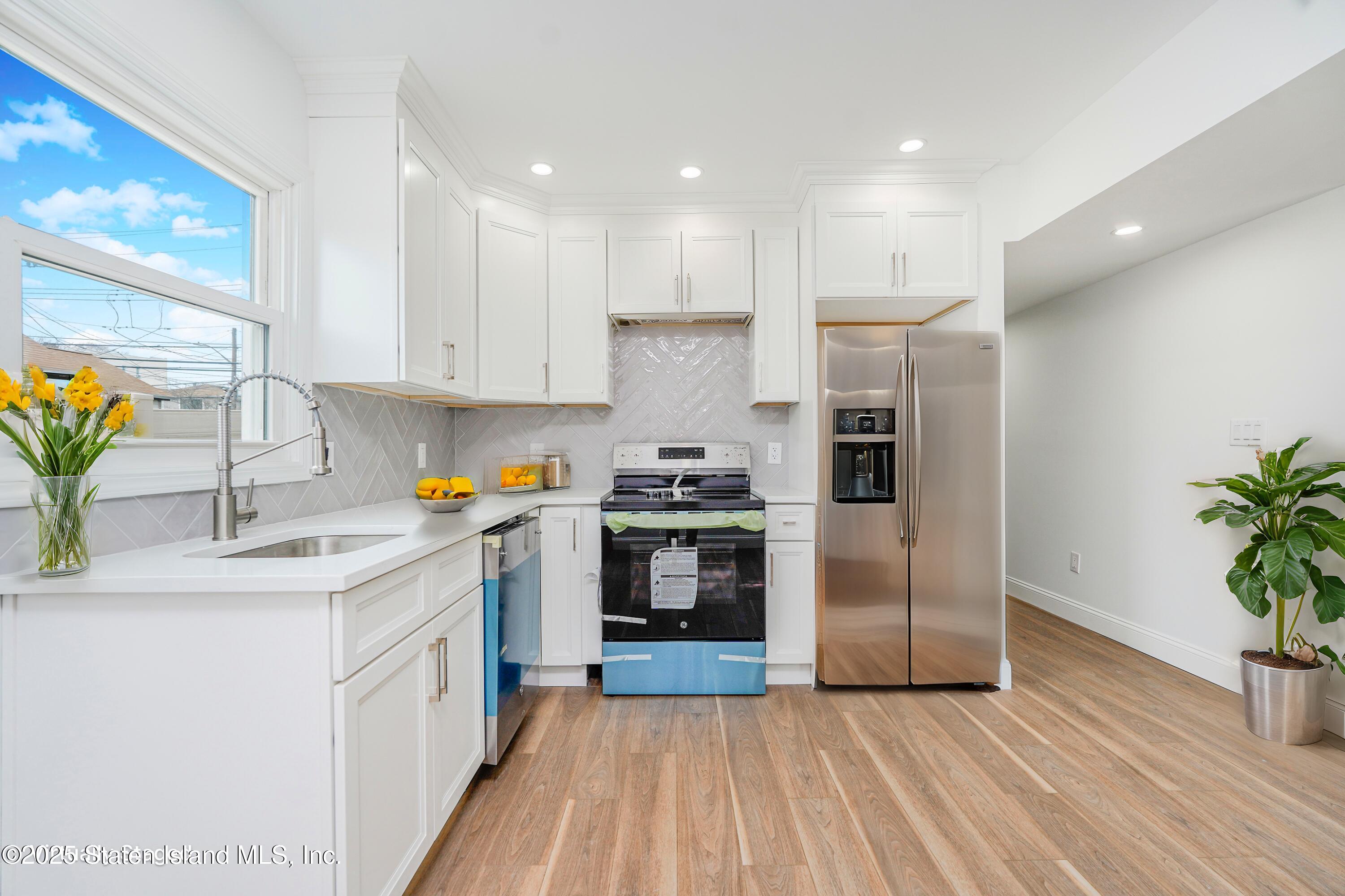 162 Sand Lane, Staten Island, New York image 38