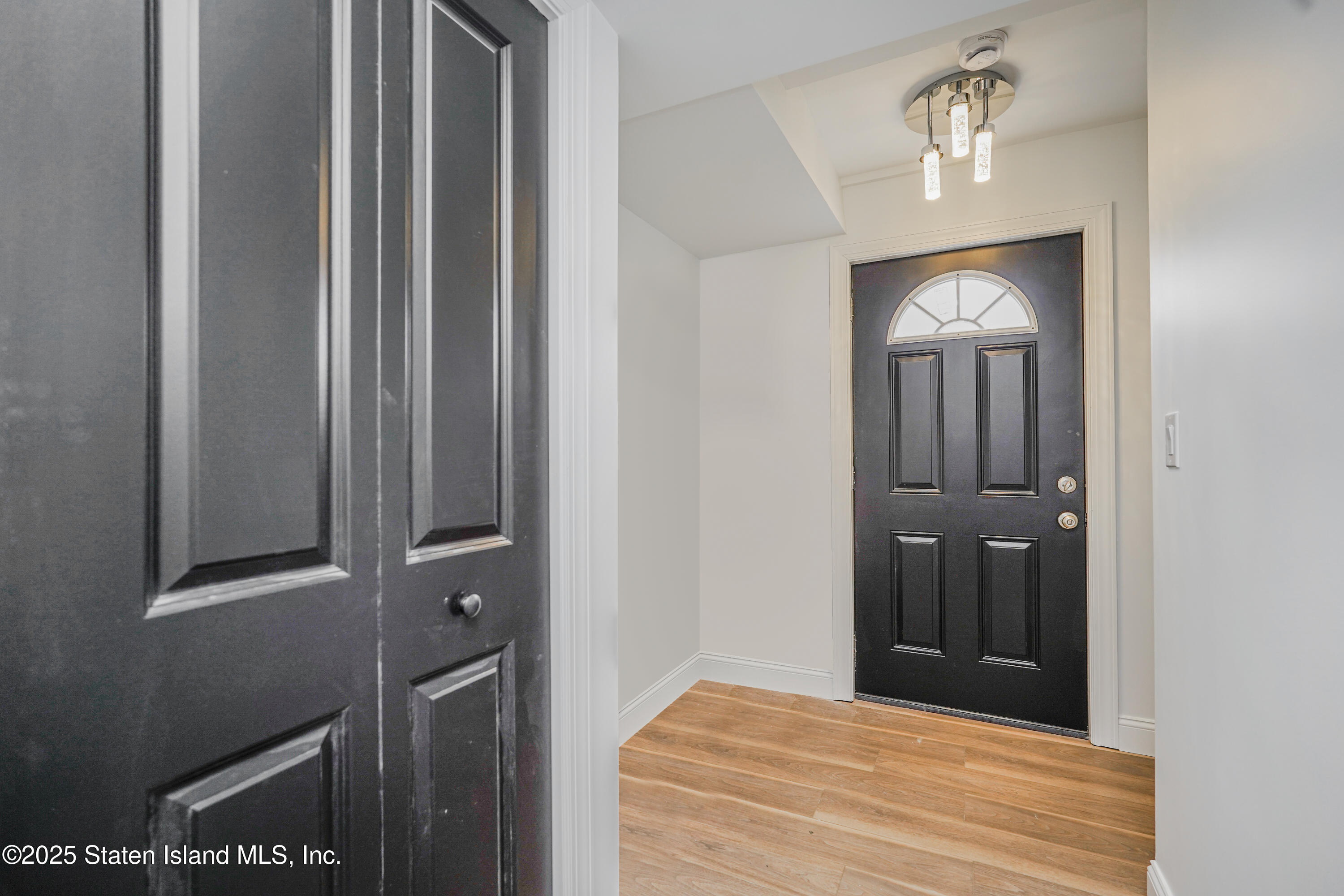 162 Sand Lane, Staten Island, New York image 30