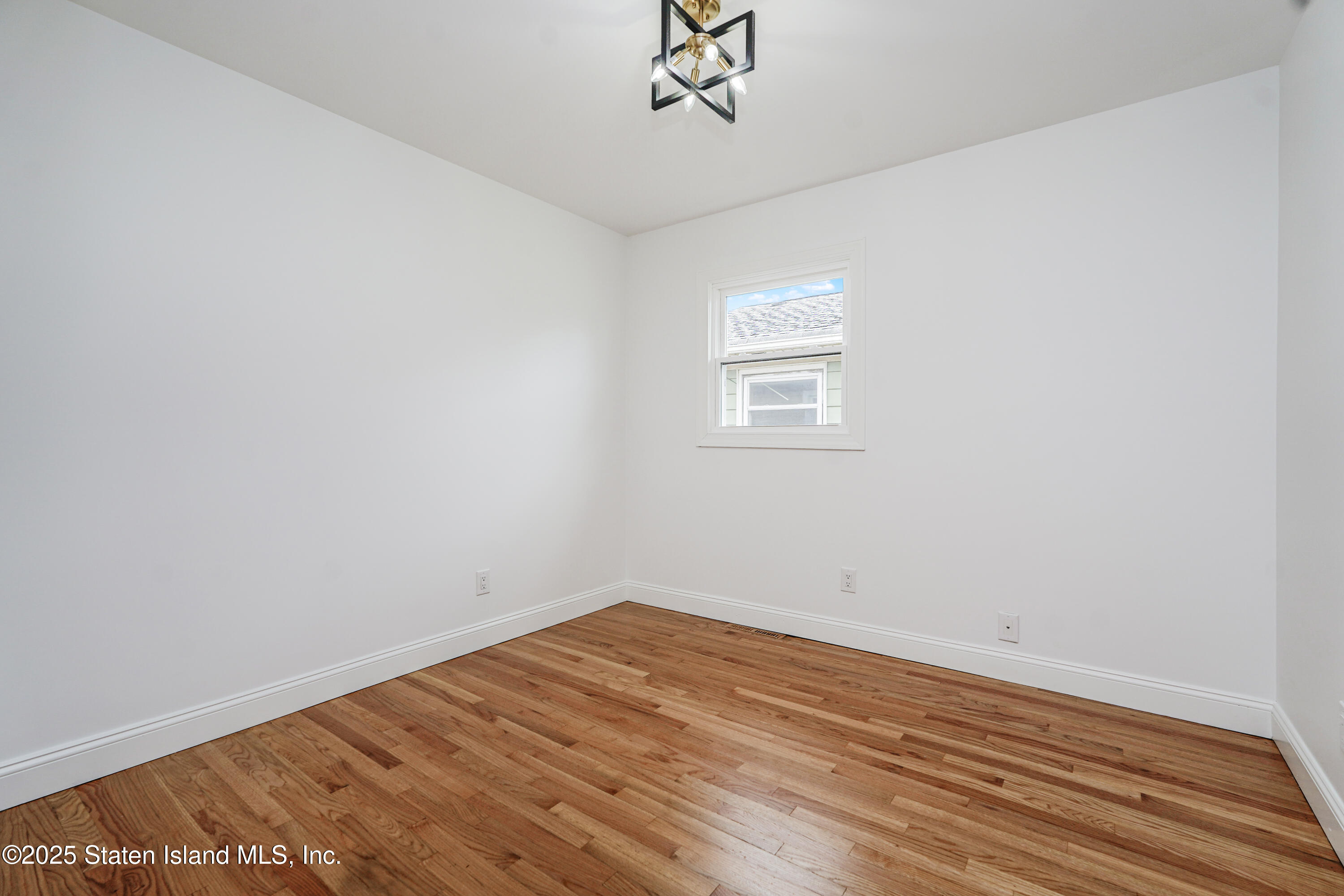 162 Sand Lane, Staten Island, New York image 19