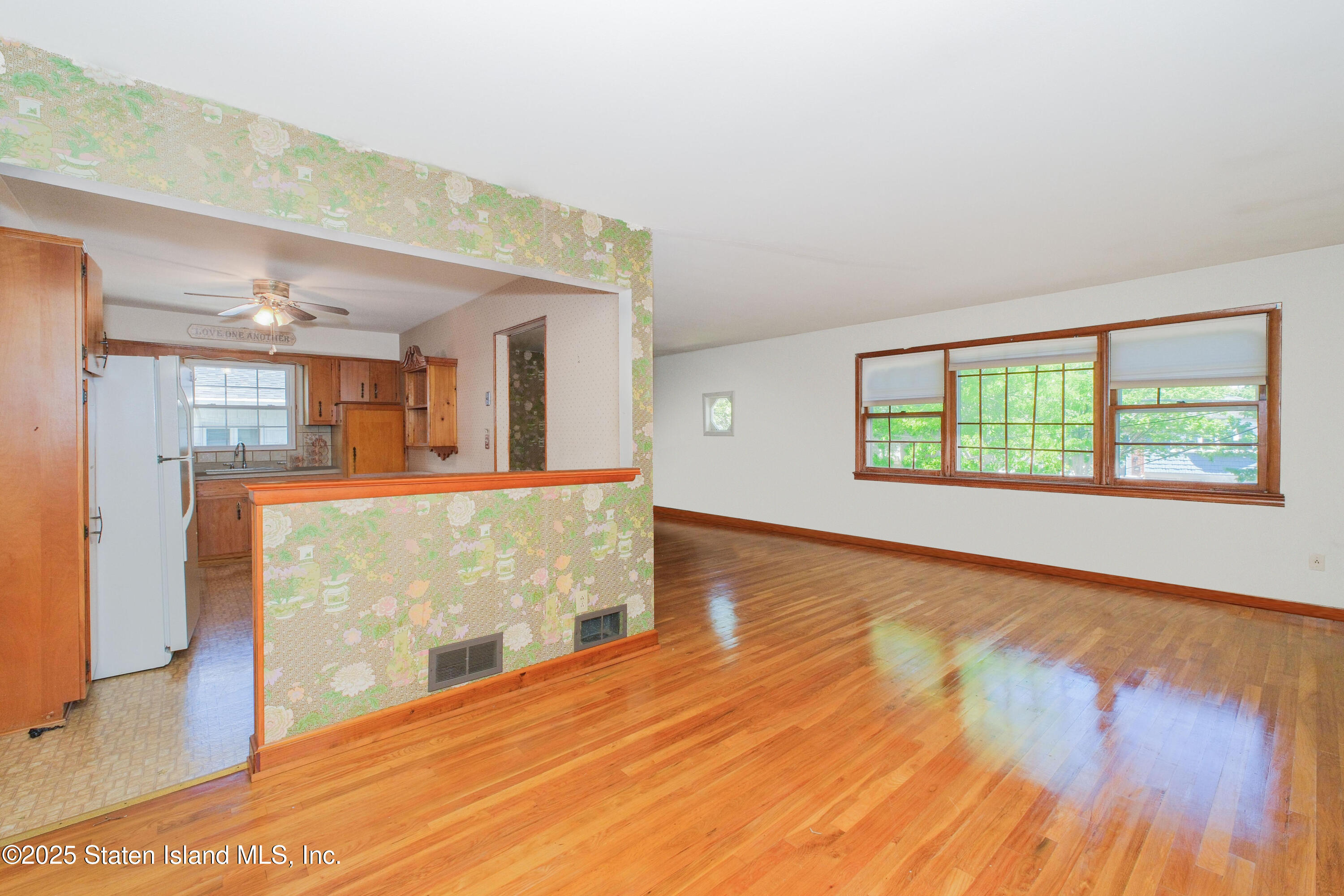 254 Ridgewood Avenue, Staten Island, New York image 7