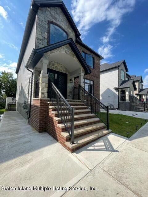 Photo of 534 Sinclair Ave, Staten Island, NY 10312 (MLS # 1163879)