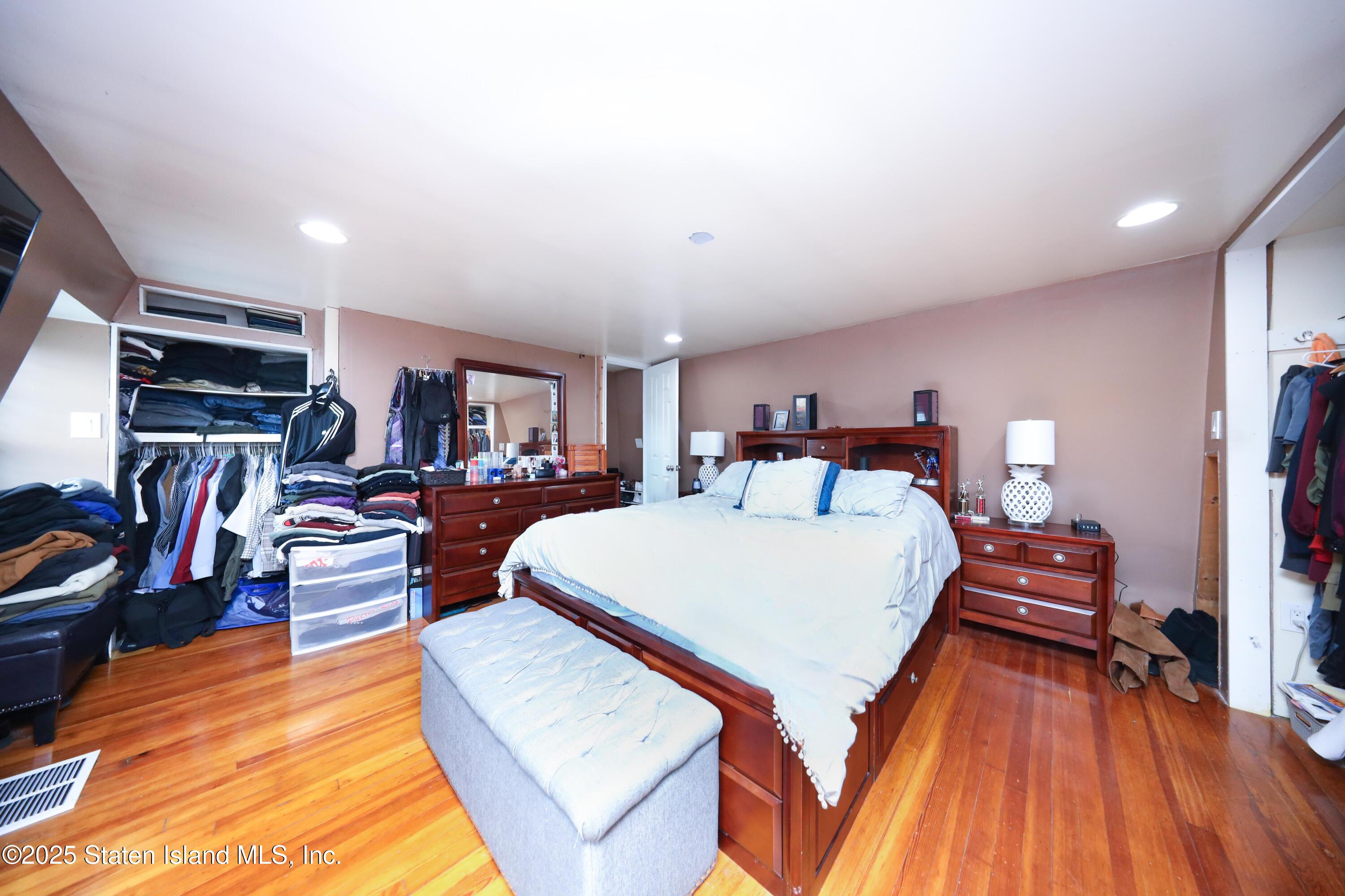 28 Trinity Place, Staten Island, New York image 16