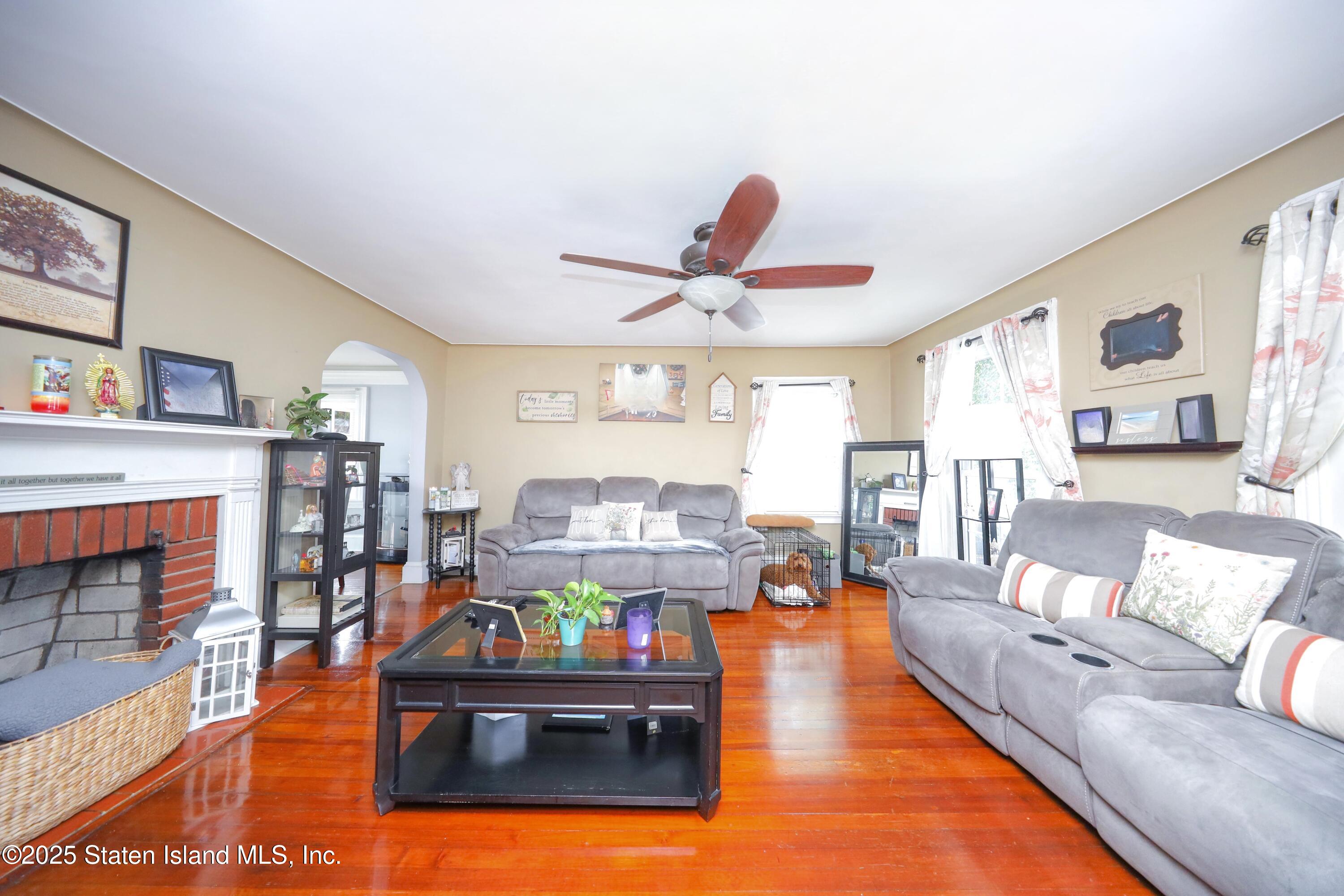 28 Trinity Place, Staten Island, New York image 2