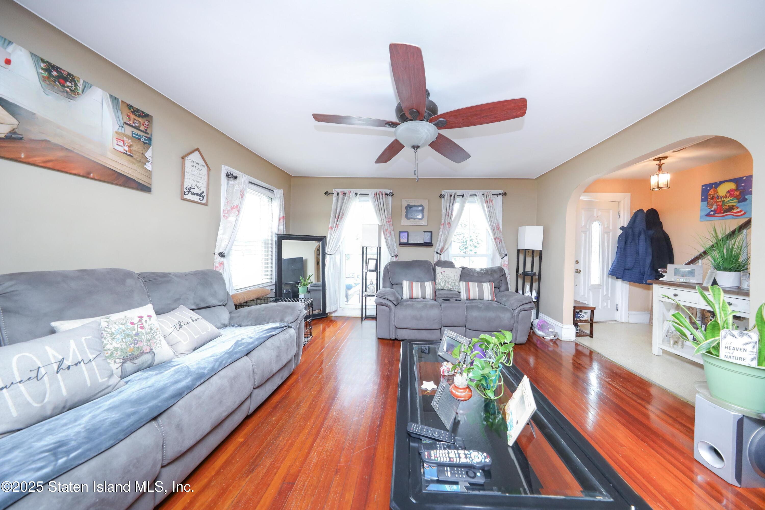 28 Trinity Place, Staten Island, New York image 5