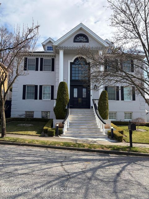 Photo of 112 Bolivar Street, Staten Island, NY 10314 (MLS # 2601630)