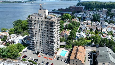 Photo of 31 Hylan Boulevard #12b, Staten Island, NY 10305 (MLS # 2600605)
