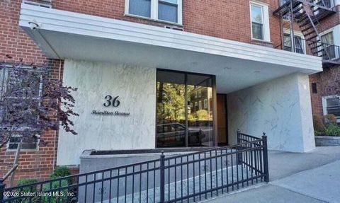 Photo of 36 Hamilton Avenue #6s, Staten Island, NY 10301 (MLS # 2600638)