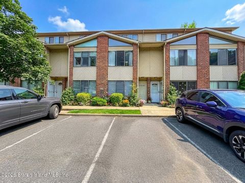 Photo of 3438 Amboy Road, Staten Island, NY 10306 (MLS # 2600078)