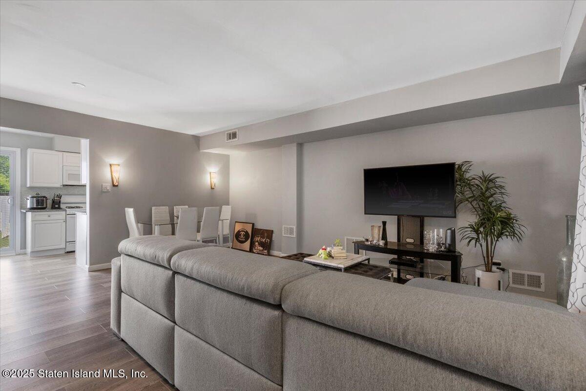 1942 Arthur Kill Road, Staten Island, New York image 6