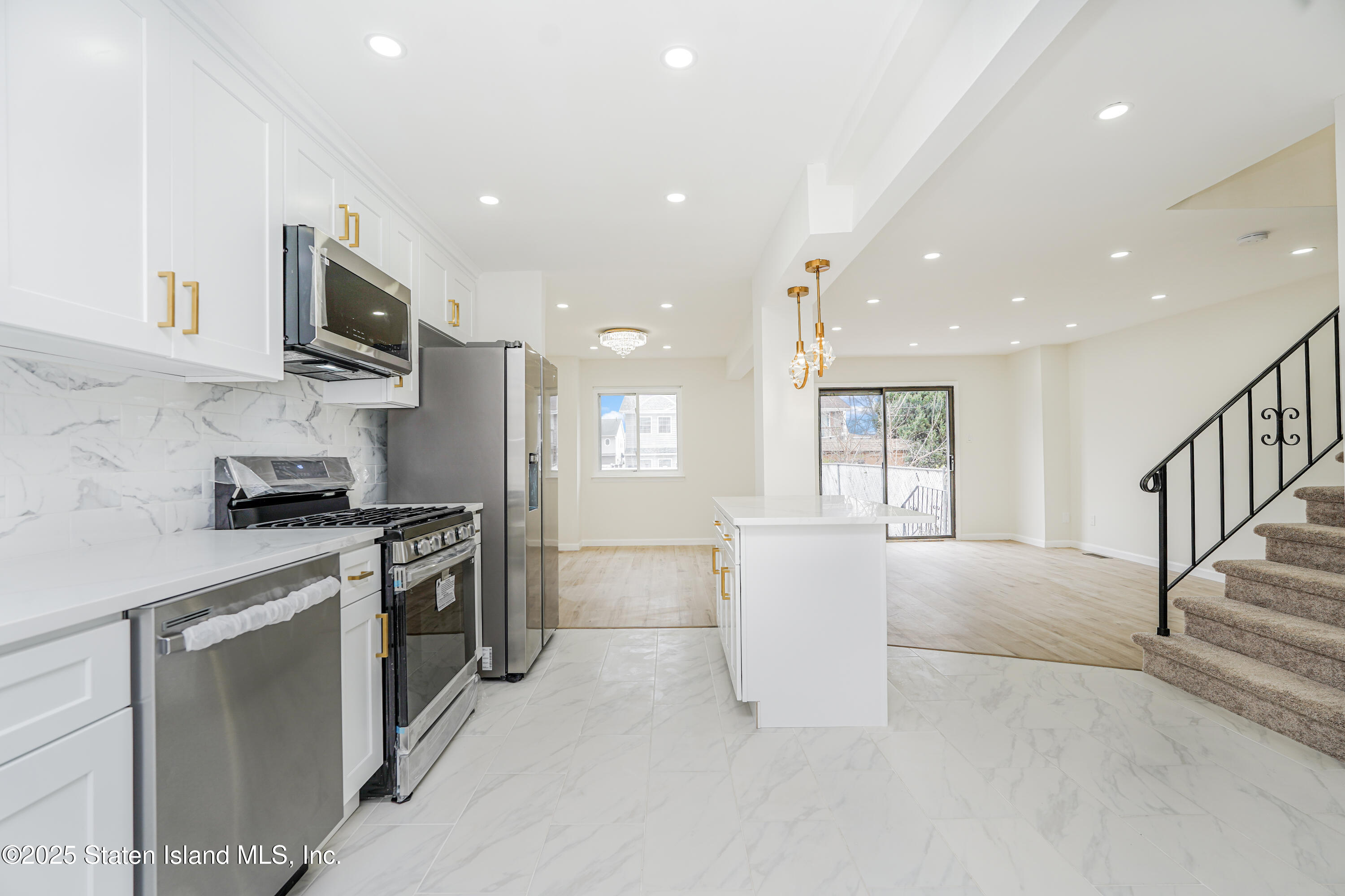 140 Ada Drive, Staten Island, New York image 14