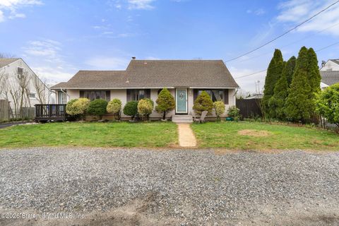 Homes For Sale - 109 Harding Drive<br/> Brick, NJ 08724