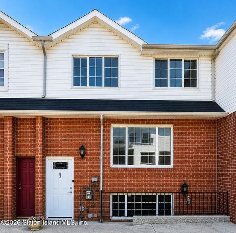 Photo of 63 Mariners Lane, Staten Island, NY 10303 (MLS # 2602488)