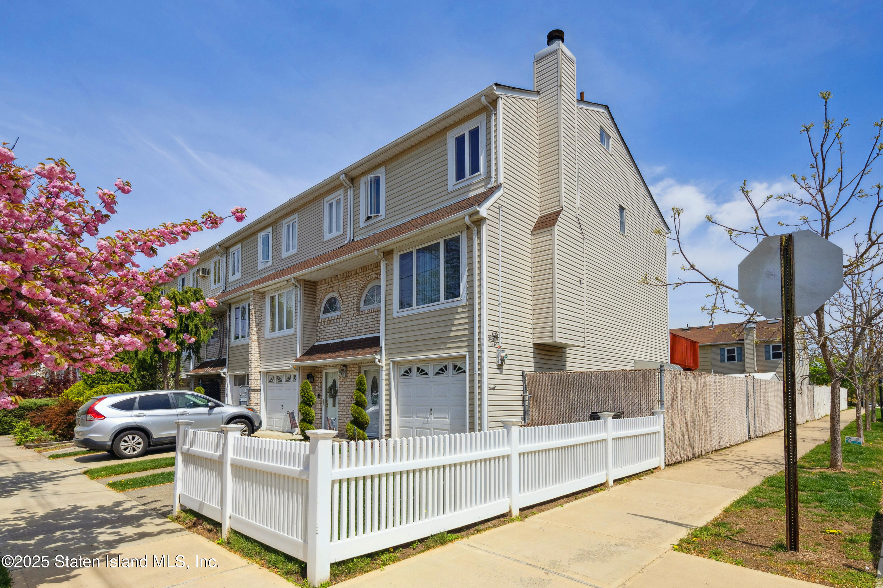 39 Eagan Avenue, Staten Island, New York image 2
