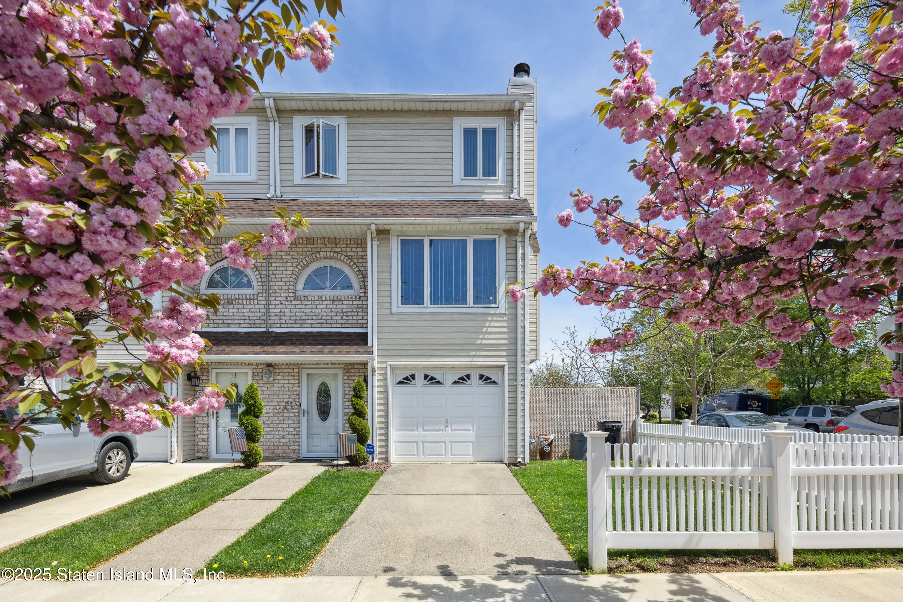 39 Eagan Avenue, Staten Island, New York image 1