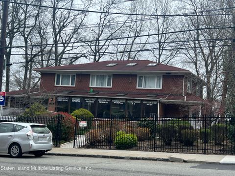 Photo of 1428 Victory Boulevard, Staten Island, NY 10301 (MLS # 2401969)