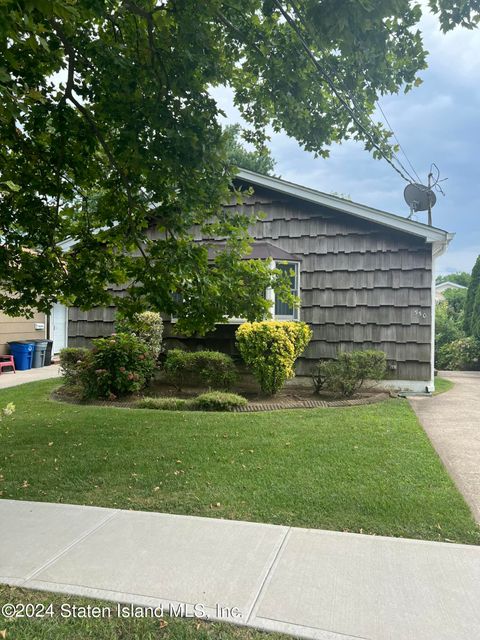 Photo of 550 Wilson Avenue, Staten Island, NY 10312 (MLS # 2404270)