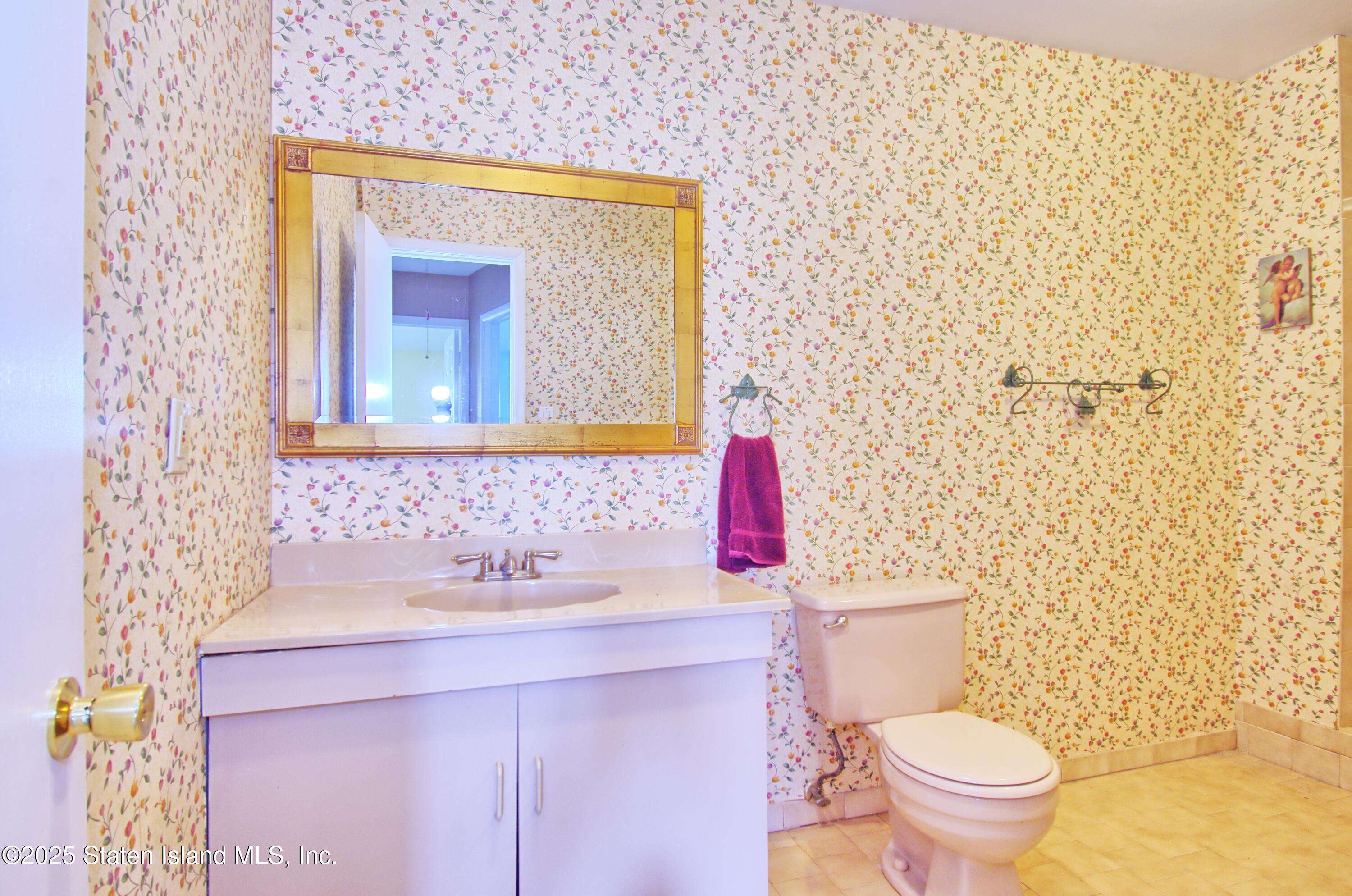 6 Jules Drive, Staten Island, New York image 19