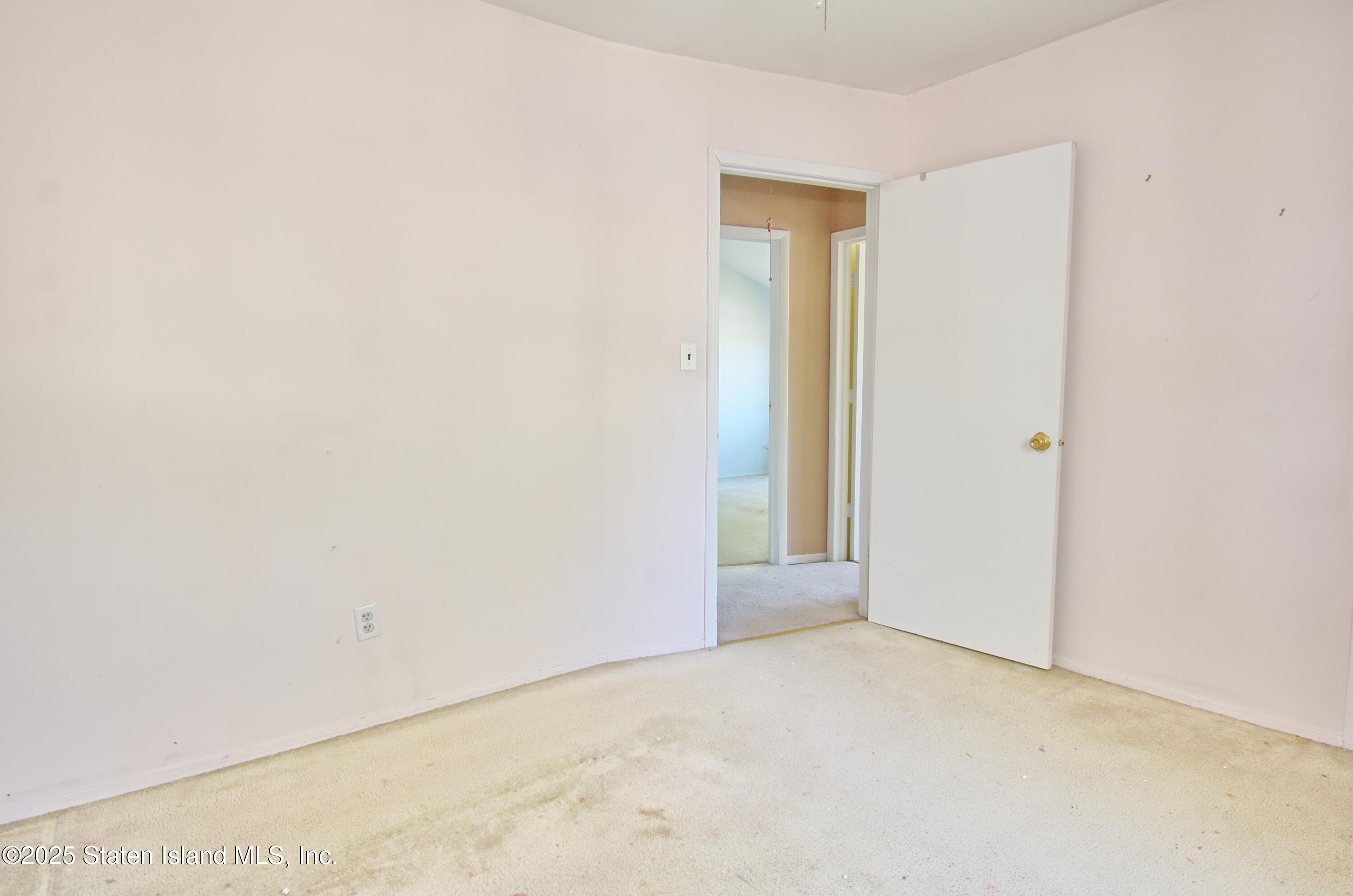 6 Jules Drive, Staten Island, New York image 18