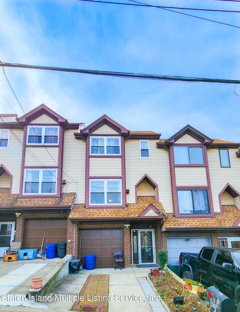 Photo of 30 Donley Avenue, Staten Island, NY 10305 (MLS # 1160068)